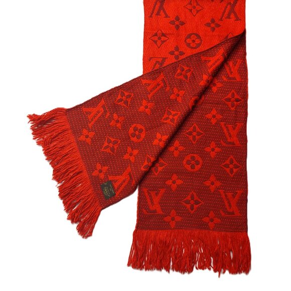 Louis Vuitton LV Monogram Logomania Red Wool Scarf Pre-Owned - Picture 5 of 15